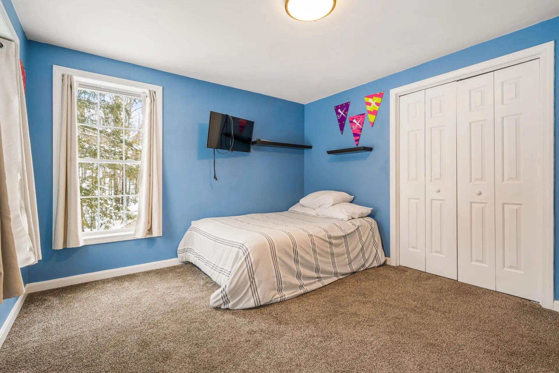 25 Revolutionary Lane Nottingham NH 03290