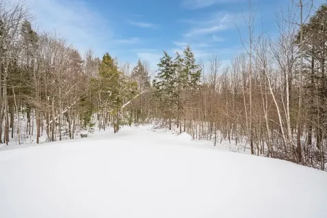 25 Revolutionary Lane Nottingham NH 03290