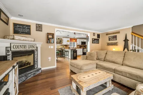 25 Revolutionary Lane Nottingham NH 03290