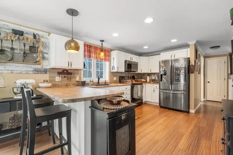 25 Revolutionary Lane Nottingham NH 03290