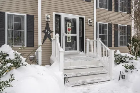 25 Revolutionary Lane Nottingham NH 03290