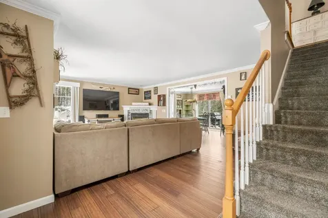 25 Revolutionary Lane Nottingham NH 03290