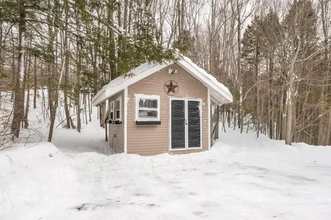 25 Revolutionary Lane Nottingham NH 03290