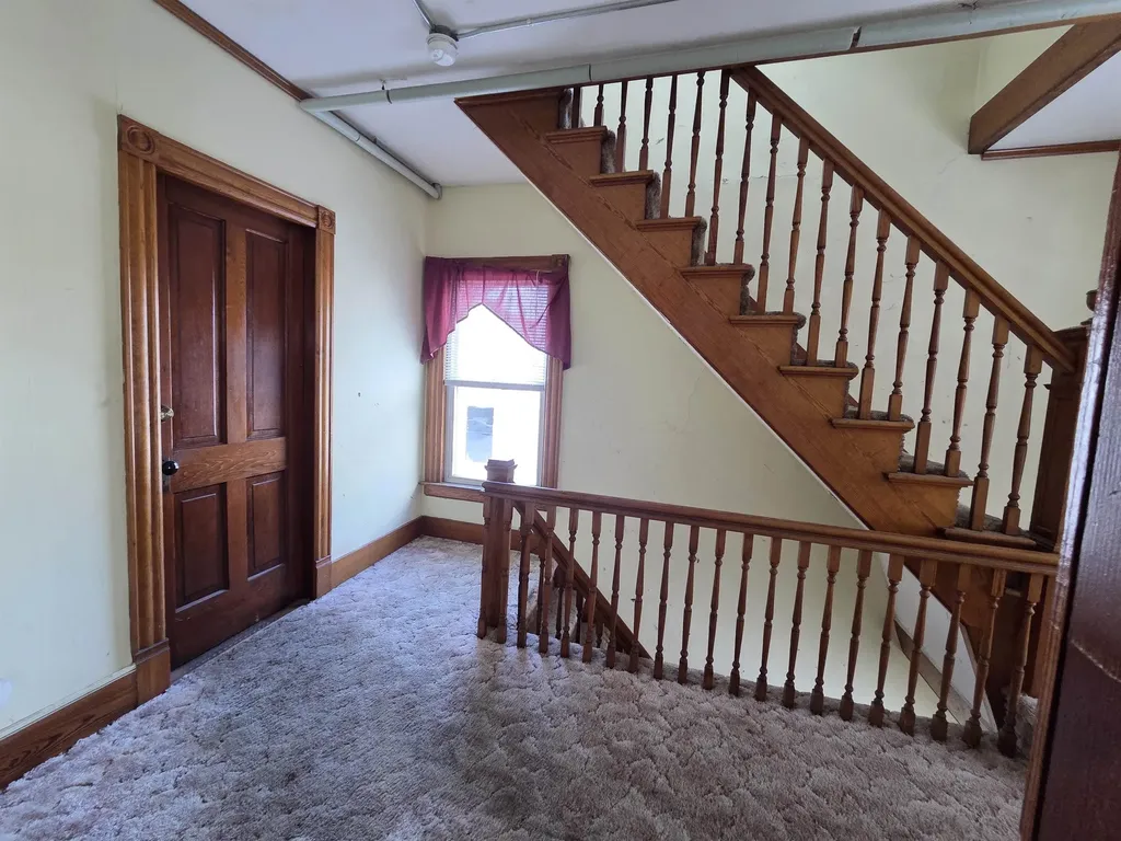 32 Wesley Drive St. Johnsbury VT 05819