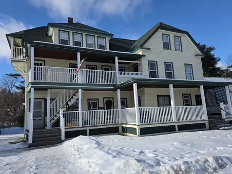 32 Wesley Drive St. Johnsbury VT 05819