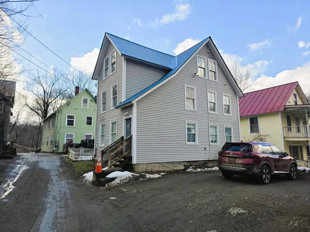 5 Reynolds Drive Brattleboro VT 05301