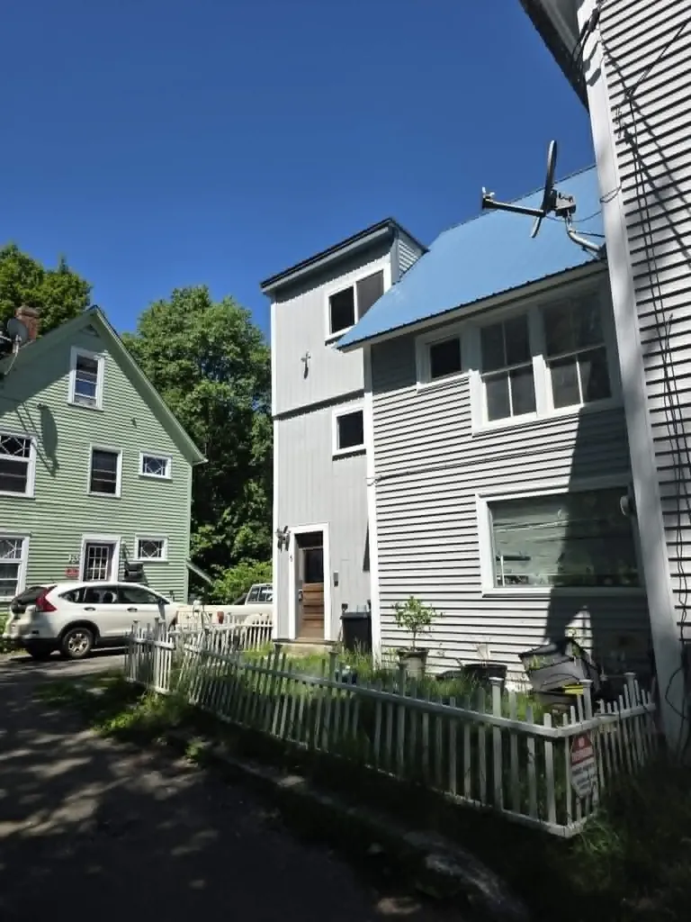 5 Reynolds Drive Brattleboro VT 05301