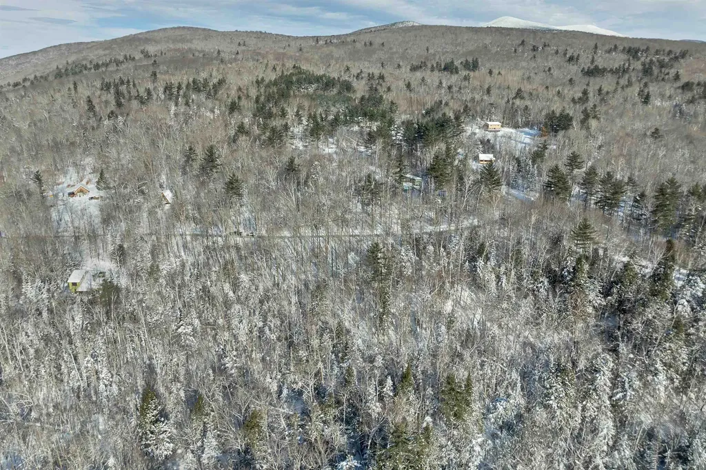 Breezy Point Road Warren NH 03279