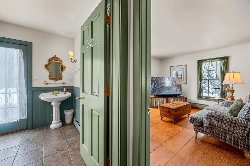 762 Apple Hill Road Calais VT 05648