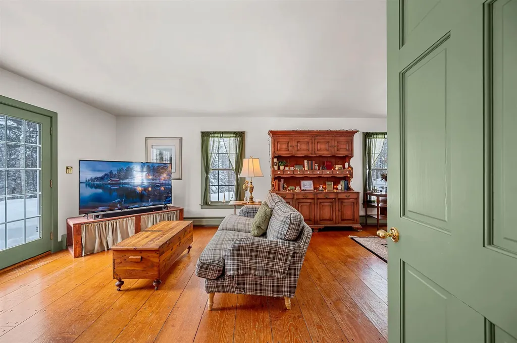 762 Apple Hill Road Calais VT 05648