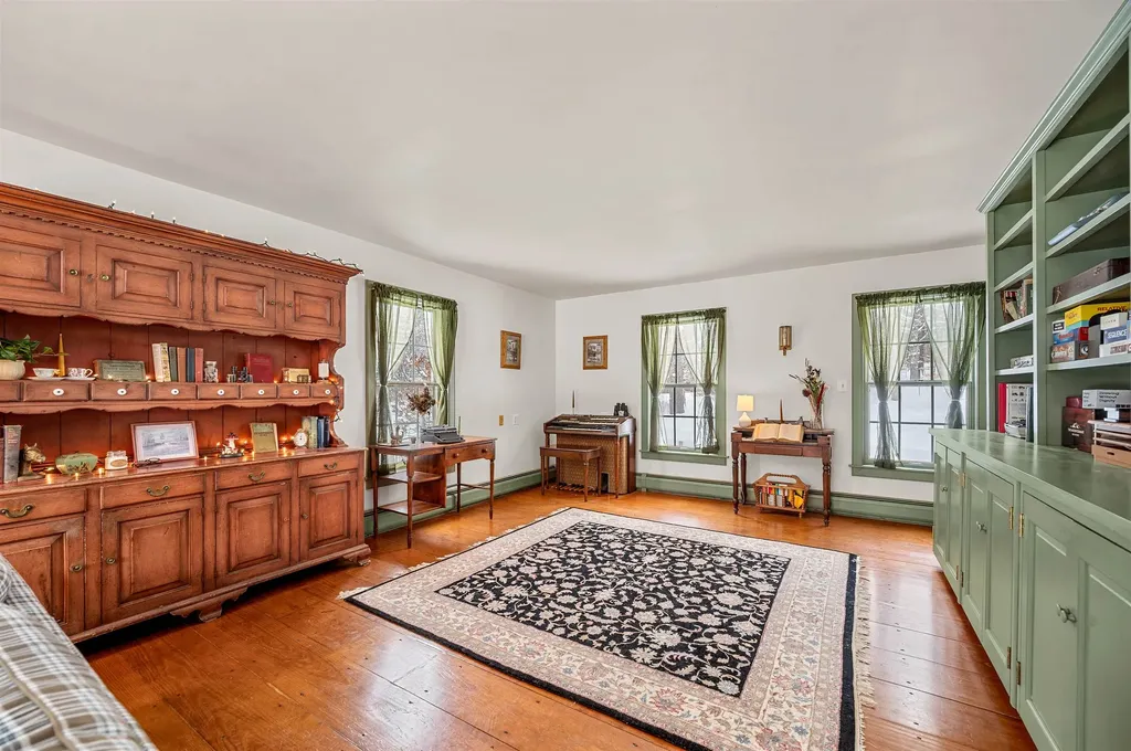 762 Apple Hill Road Calais VT 05648