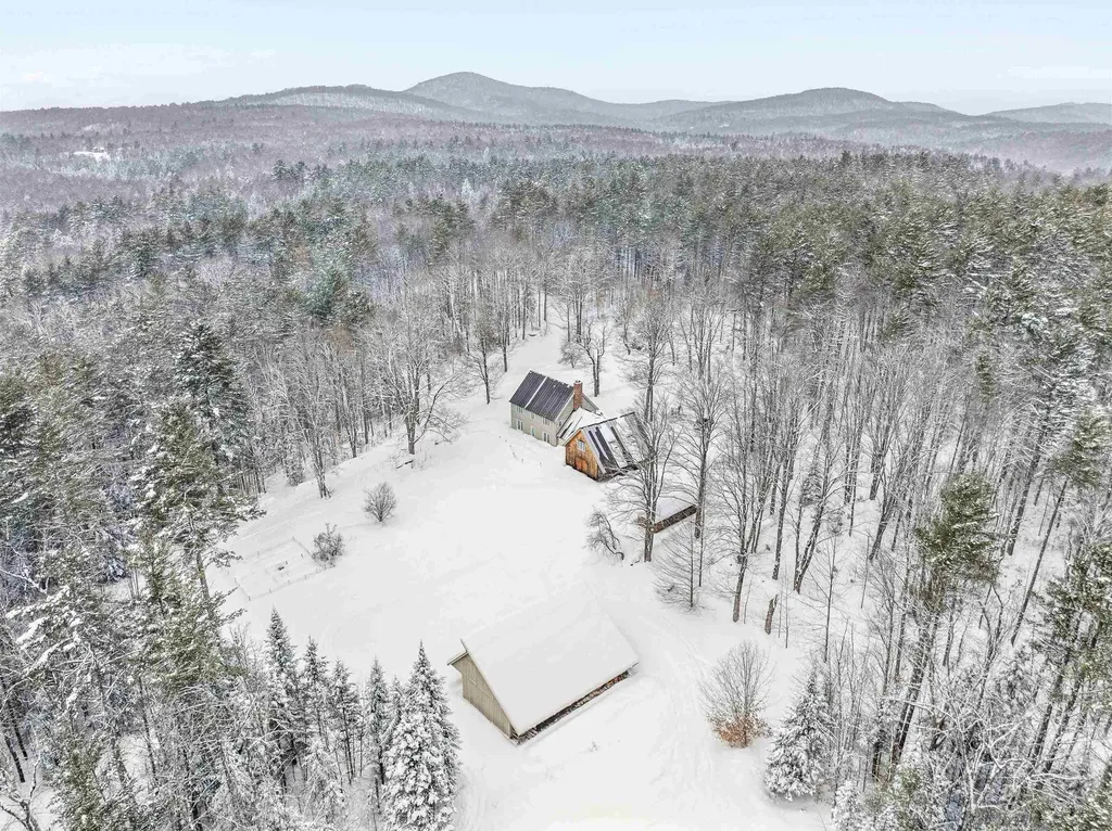 762 Apple Hill Road Calais VT 05648