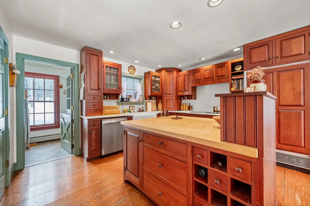 762 Apple Hill Road Calais VT 05648