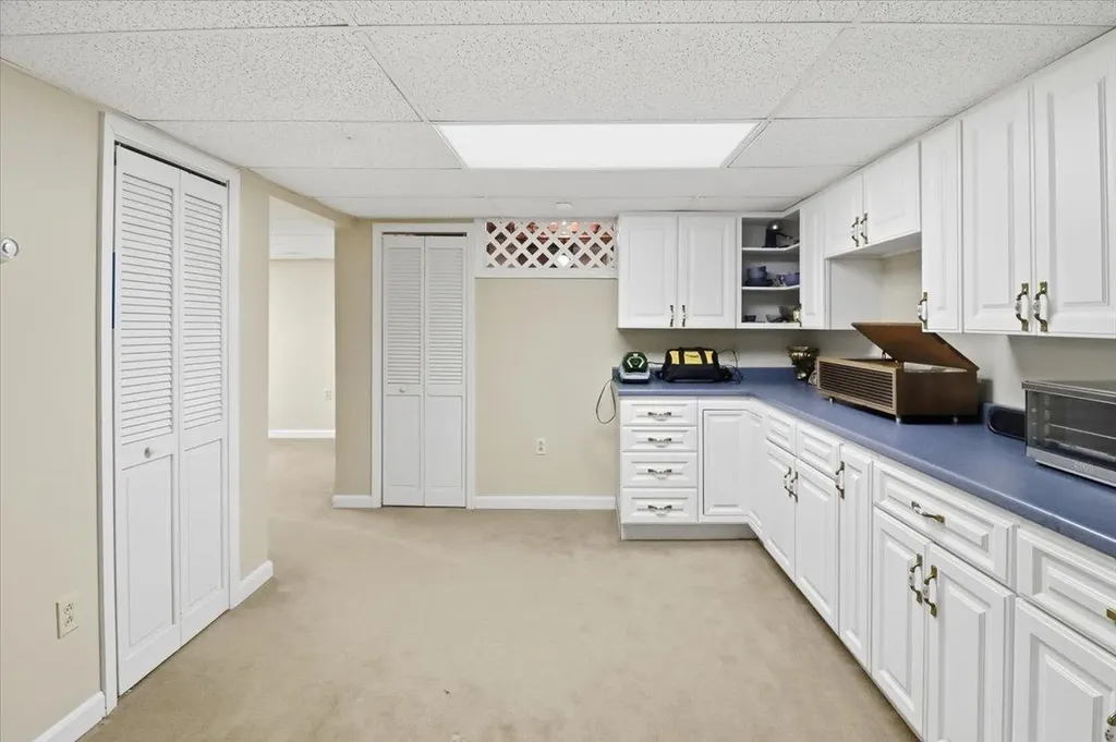 83 Kirby Lane Williston VT 05495