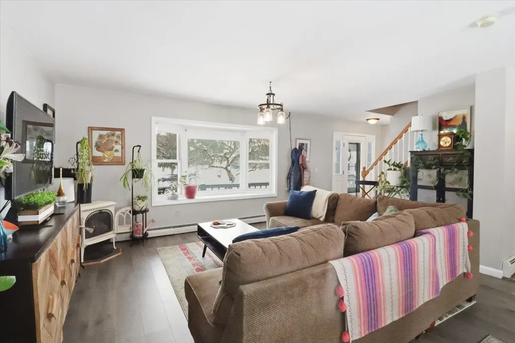 83 Kirby Lane Williston VT 05495