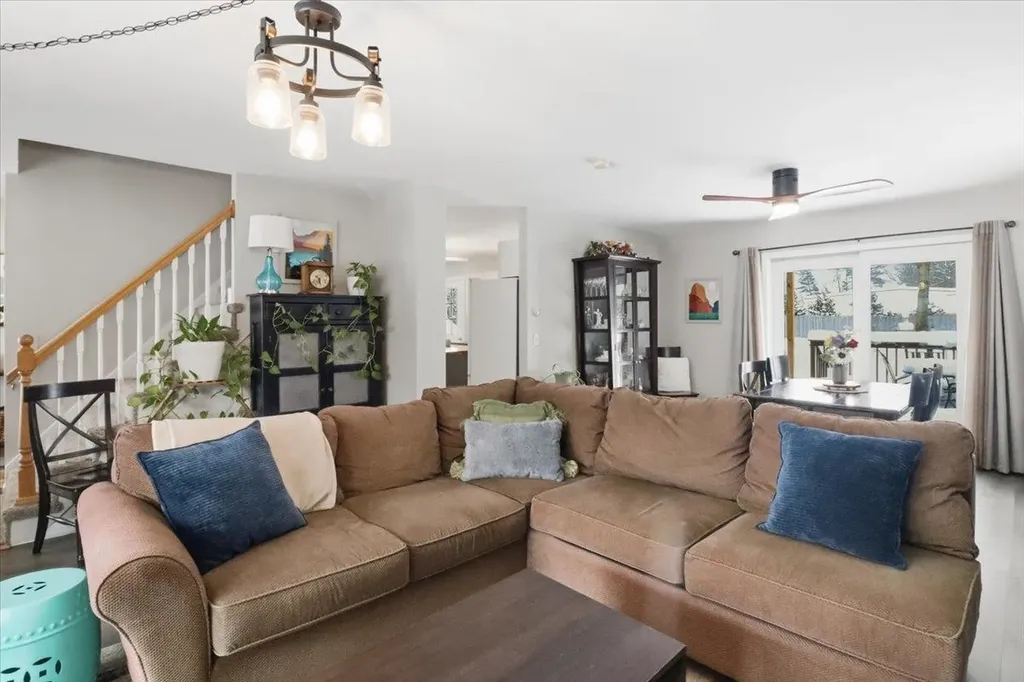 83 Kirby Lane Williston VT 05495