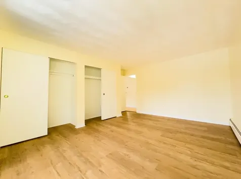 13 Silvestri Circle Derry NH 03038