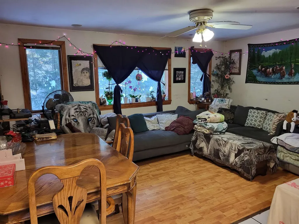 1583 River Road Weare NH 03281