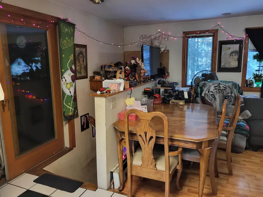 1583 River Road Weare NH 03281