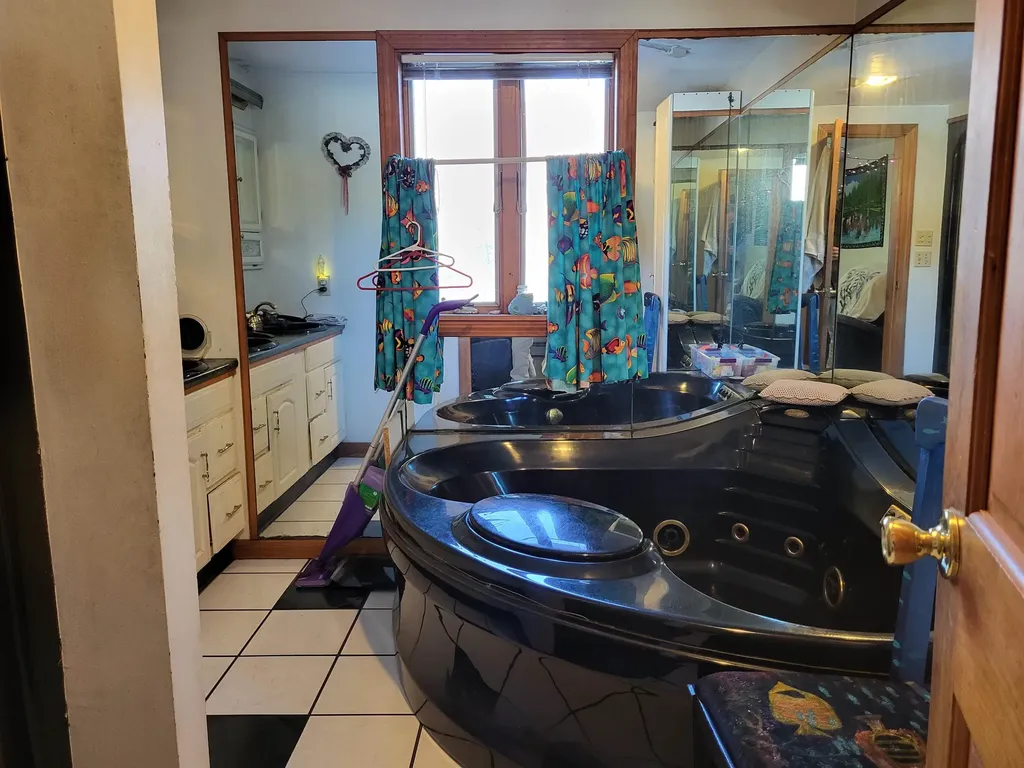 1583 River Road Weare NH 03281