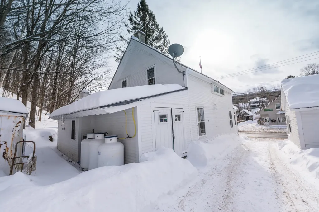 33 West Main Street Wilmington VT 05363