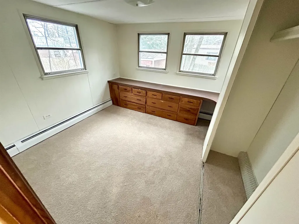 3 Hoover Circle Loudon NH 03301