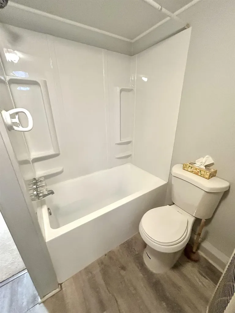 3 Hoover Circle Loudon NH 03301