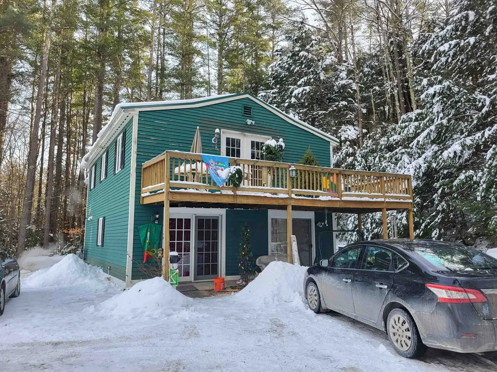 1583 River Road Weare NH 03281