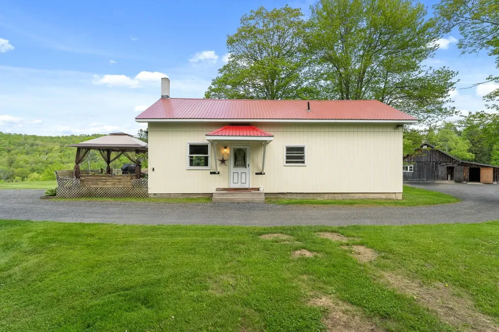 122 Wallace Road Northfield VT 05663