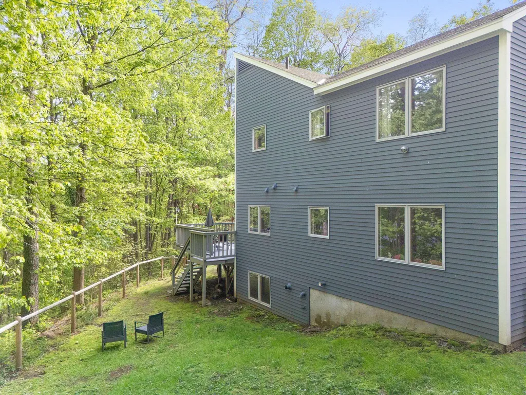 87 Orchard Street Brattleboro VT 05301