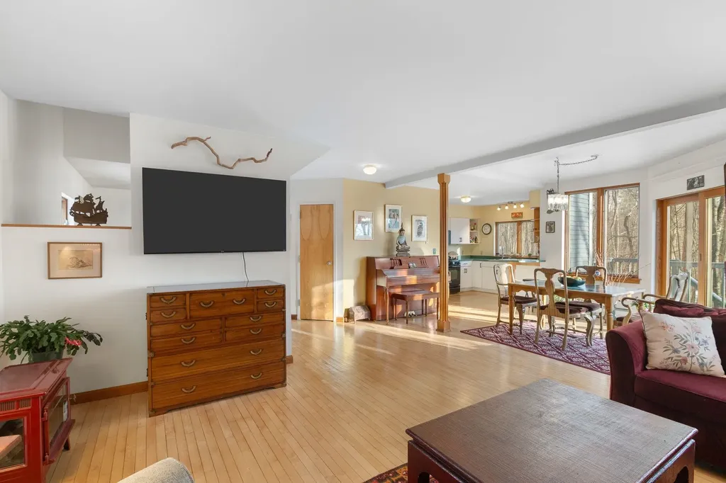 87 Orchard Street Brattleboro VT 05301