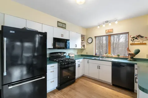 87 Orchard Street Brattleboro VT 05301