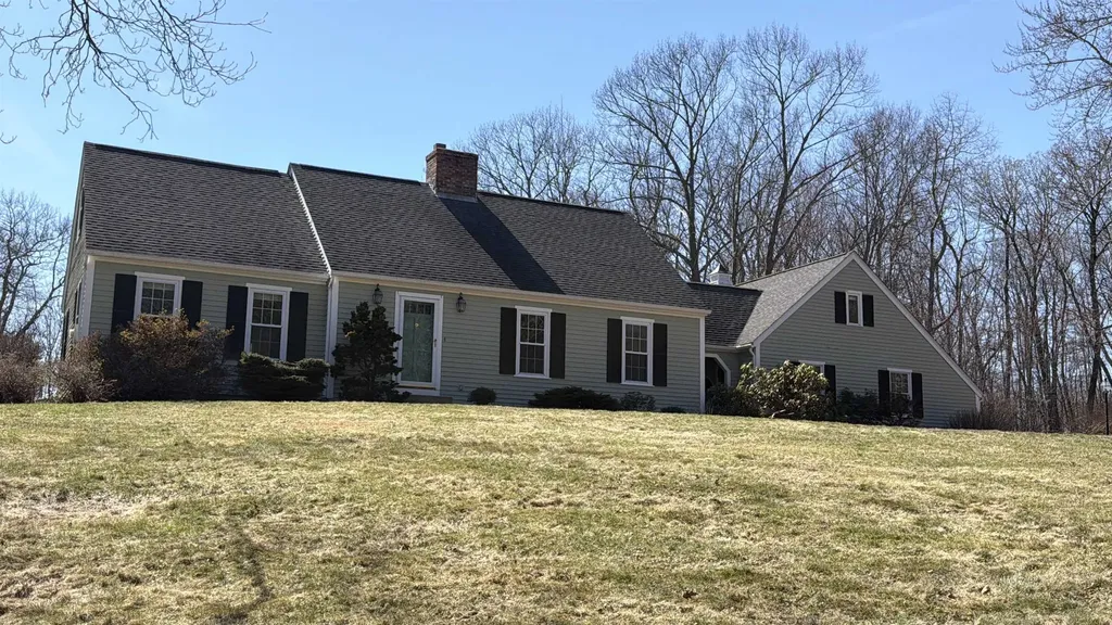 36 Prescott Heights Road Hooksett NH 03106