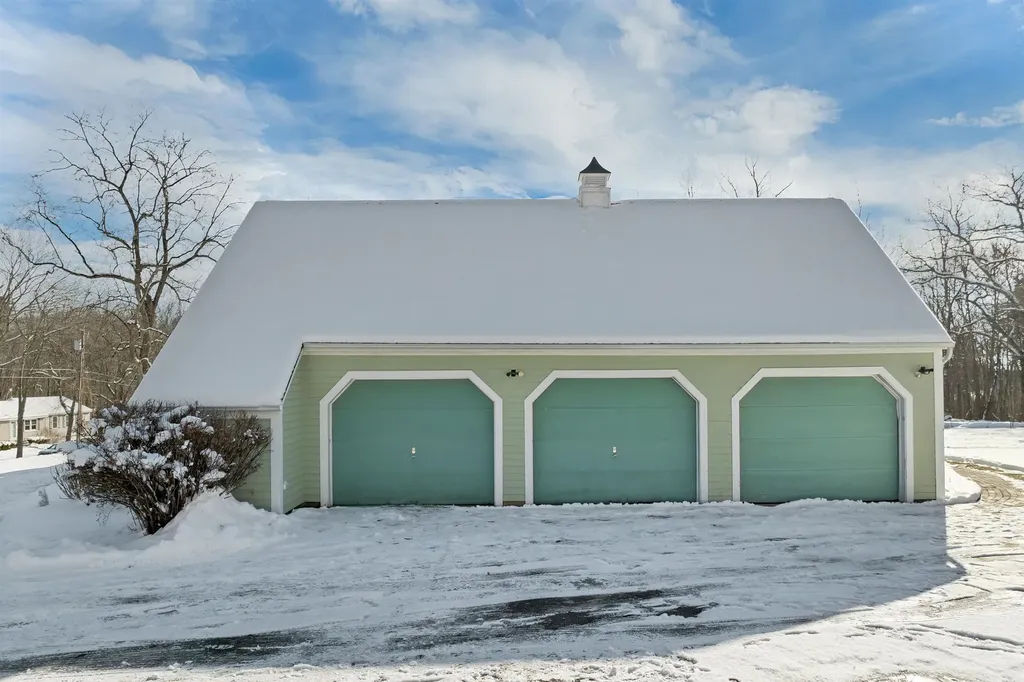 36 Prescott Heights Road Hooksett NH 03106