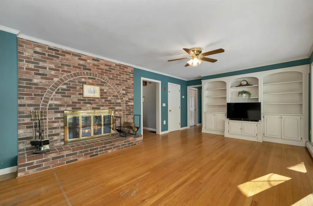 36 Prescott Heights Road Hooksett NH 03106