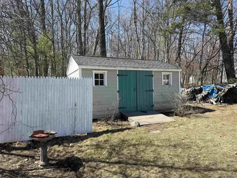 36 Prescott Heights Road Hooksett NH 03106