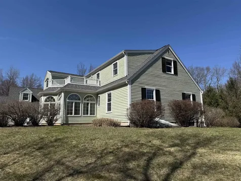 36 Prescott Heights Road Hooksett NH 03106