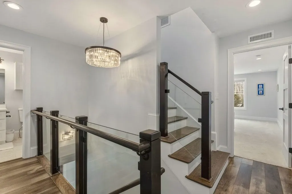 114 Saratoga Way Portsmouth NH 03801