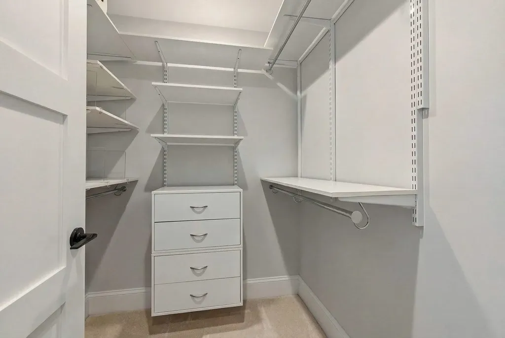 114 Saratoga Way Portsmouth NH 03801