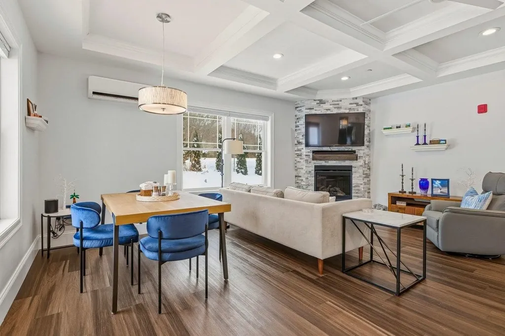 114 Saratoga Way Portsmouth NH 03801