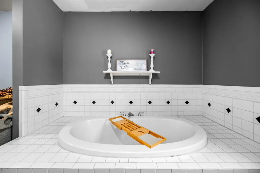 46 Dutton Road Hardwick VT 05843