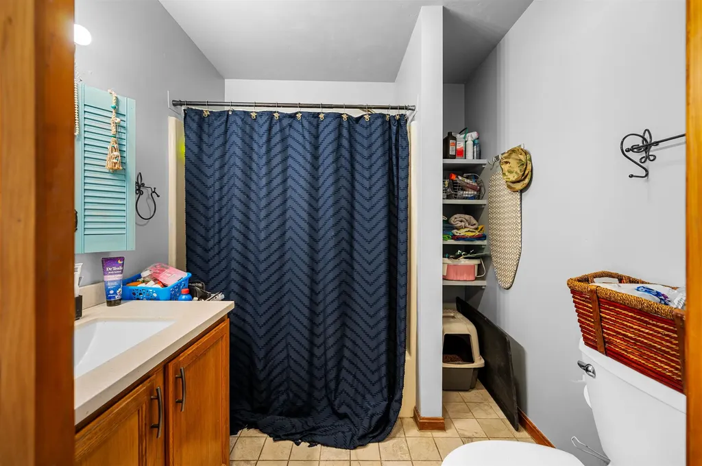 46 Dutton Road Hardwick VT 05843