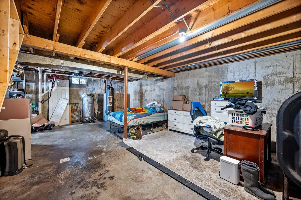 46 Dutton Road Hardwick VT 05843