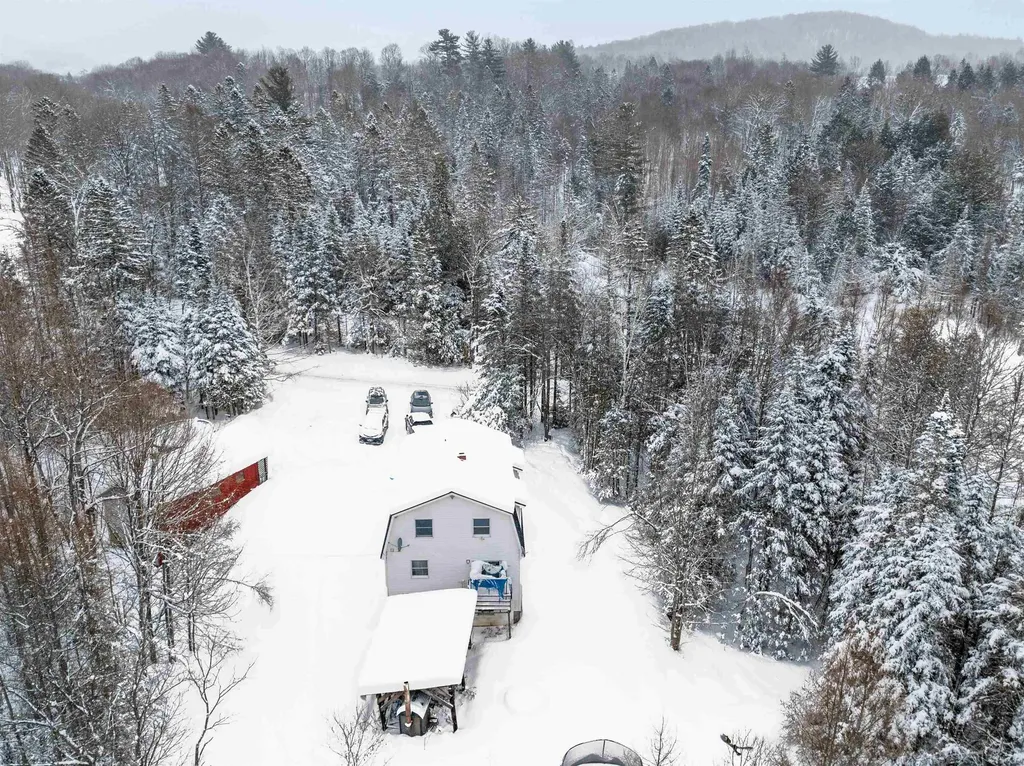 46 Dutton Road Hardwick VT 05843