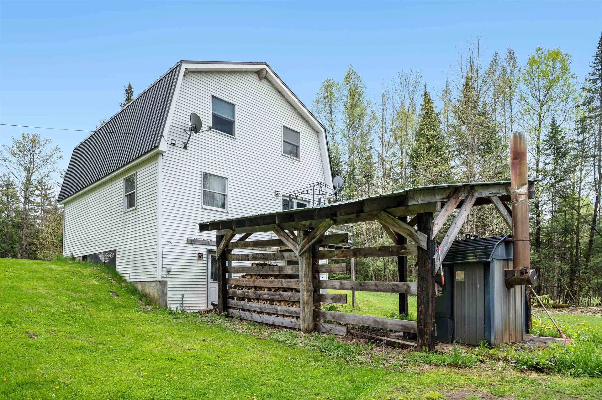 46 Dutton Road Hardwick VT 05843