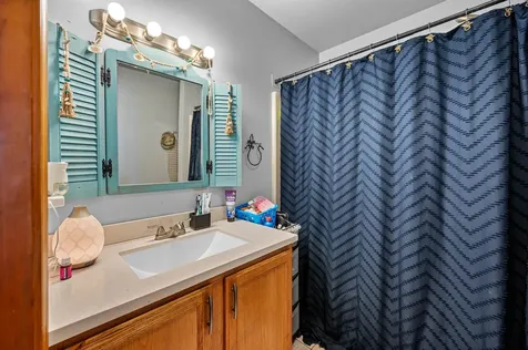 46 Dutton Road Hardwick VT 05843