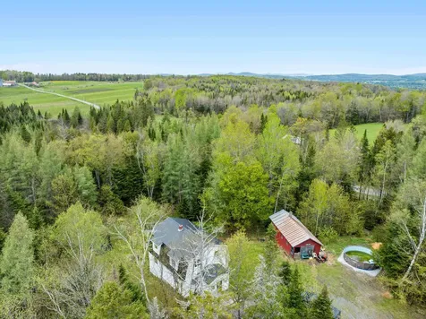 46 Dutton Road Hardwick VT 05843