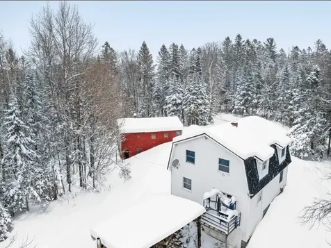 46 Dutton Road Hardwick VT 05843