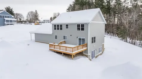 11 Nash Lane Epsom NH 03234