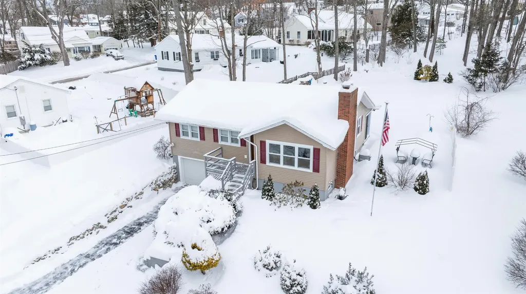 245 Pickering Street Manchester NH 03104